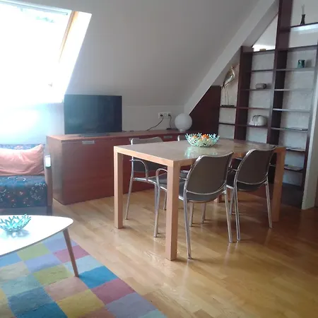 Atico La Flor Del Sol Apartamento Canfranc